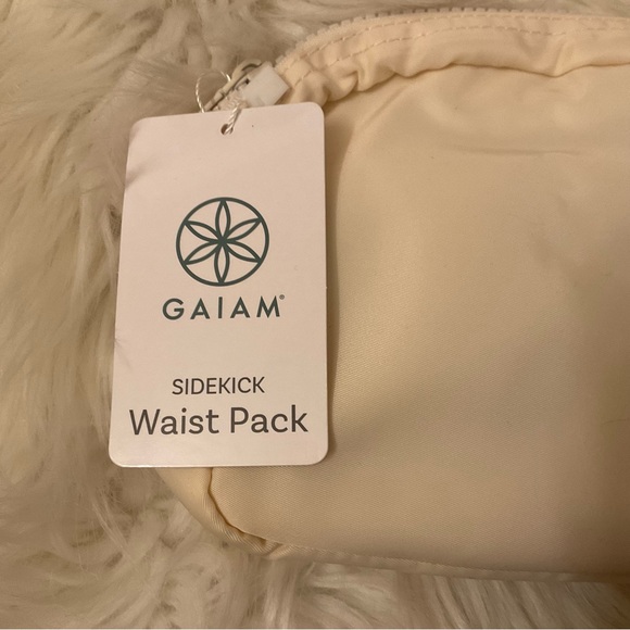 Gaiam Sidekick Waistpack - NWT - Cream - Picture 5 of 12